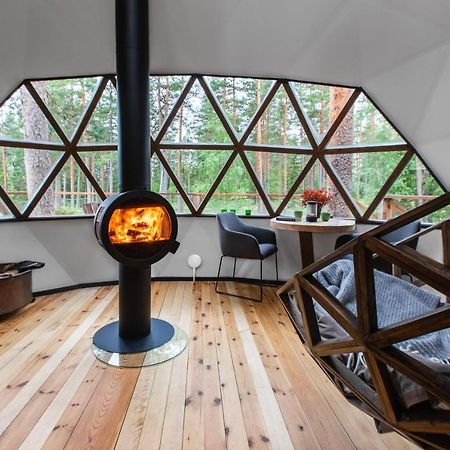 Treehouse Dome Hotell Vidnes Eksteriør bilde